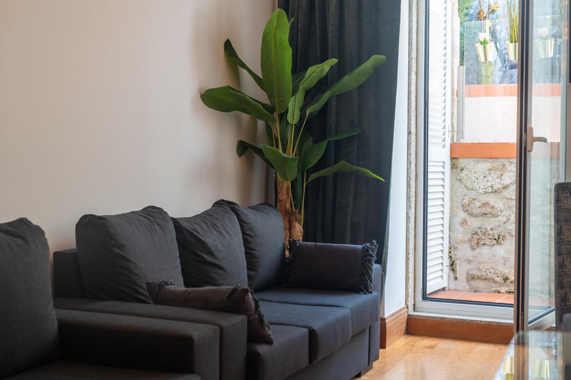 Cozy Nest Hostel Порту Экстерьер фото