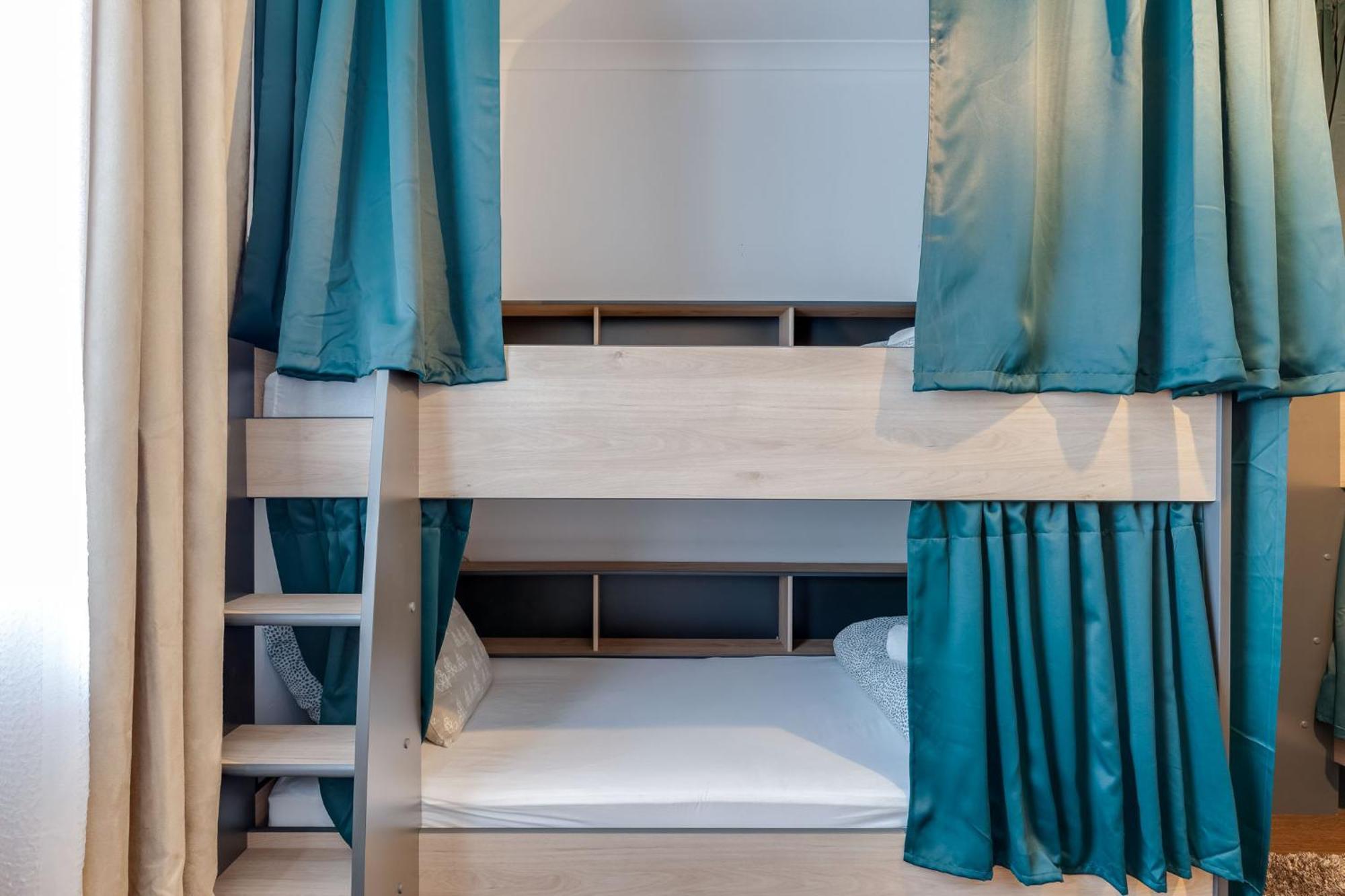 Cozy Nest Hostel Порту Экстерьер фото