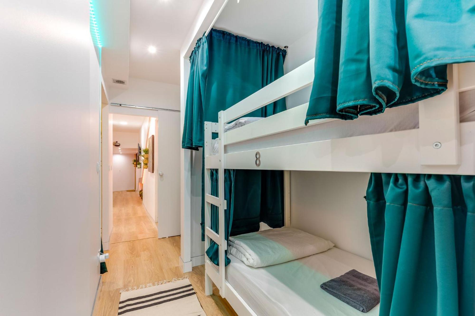Cozy Nest Hostel Порту Экстерьер фото